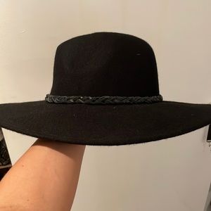 Treasure & Bond black hat